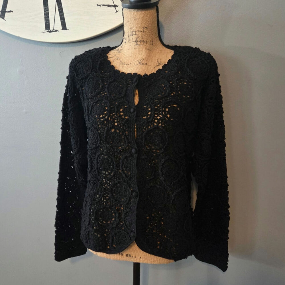 Vtg moda intl crochet button front sweater cardigan black floral M